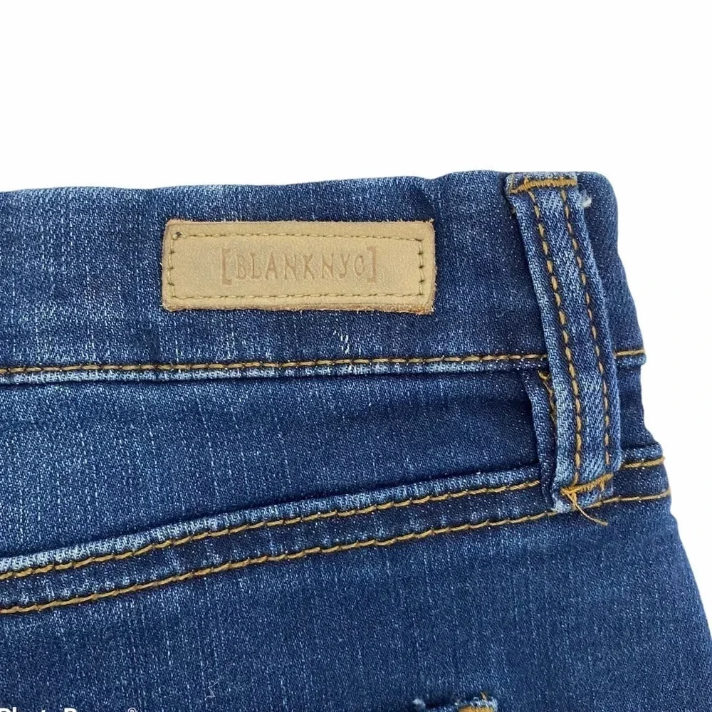 BLANKNYC The Essex Classic Cut Off Distressed Jean Shorts Denim Blue Size 25 - Picture 4 of 9
